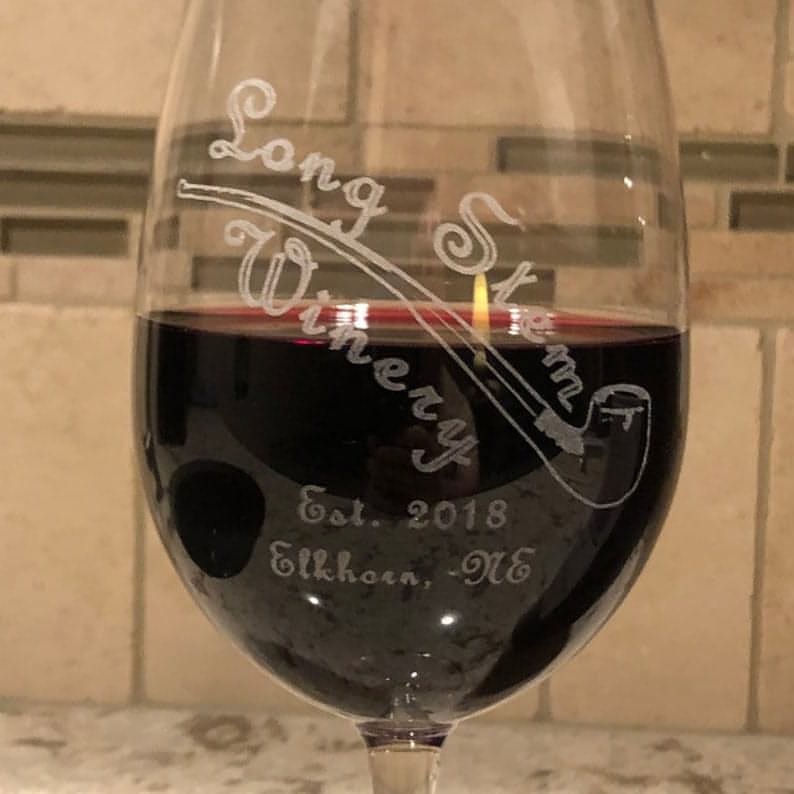 Custom Engraved 19.5oz Large Wine Glass