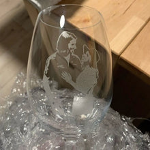 Load image into Gallery viewer, Custom Engraved 19.5oz Large Wine Glass
